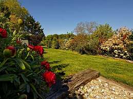 Charming Cottage in a Farm With Views