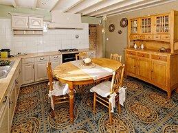 Charming Cottage in a Farm With Views