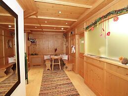 Inviting Holiday Flat With Sauna in Stumm