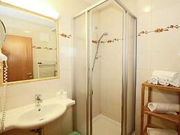 Inviting Holiday Flat With Sauna in Stumm