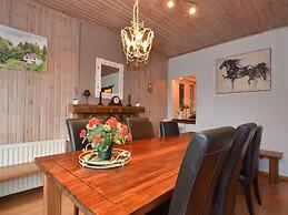 Child-friendly Holiday Home in La Roche-en-ardenne