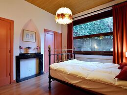 Child-friendly Holiday Home in La Roche-en-ardenne