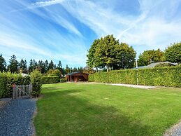 Boutique Chalet in Büllingen near Lake