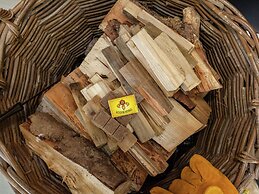 Boutique Chalet in Büllingen near Lake