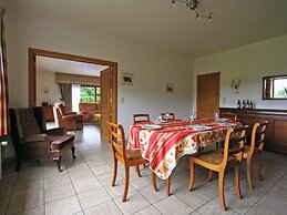Cozy Holiday Home in Lesterny near Lake