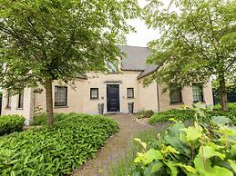 Beautiful Villa with Sauna & Hot Tub in the Region Haspengouw