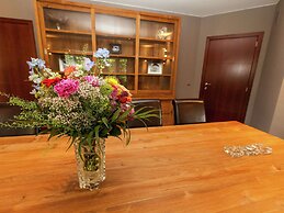 Beautiful Villa with Sauna & Hot Tub in the Region Haspengouw