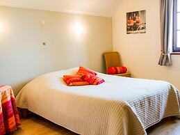 Villa in Bitvre With Garden