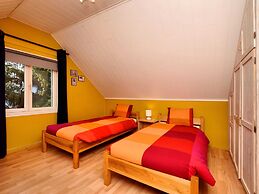 Modern Holiday Home With Private Garden