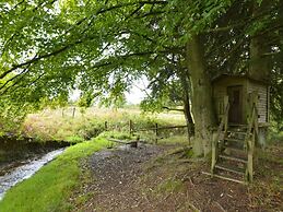 Holiday Home in Bevercy With Sauna