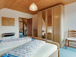 Welcoming Apartment in Niedereschach OT Kappel near Lake