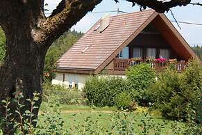 Welcoming Apartment in Niedereschach OT Kappel near Lake