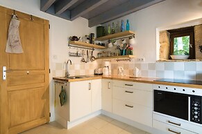 Rustic Chic Country Cottage