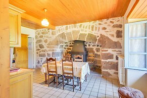 Vic-sur-cere Family Nest