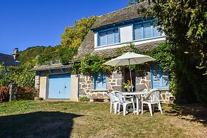 Vic-sur-cere Family Nest