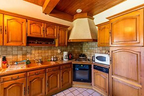 Vic-sur-cere Family Nest