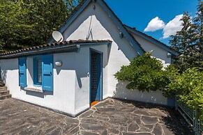 Vic-sur-cere Family Nest