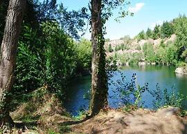 Forest Hideaway in Saint-caprais