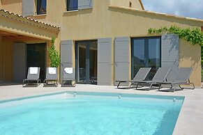 Villa in Malaucene Near Mount Ventoux