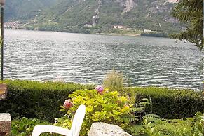 Air-conditioned Lake Flat