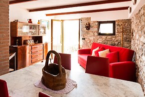 Lakeside Living With Adventure