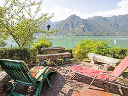 Air-conditioned Lake Flat