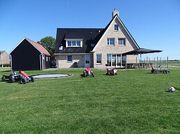Beautiful Villa Near the Beach of Cadzand
