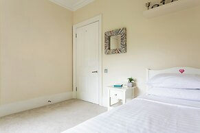 Clifton Hill by Onefinestay