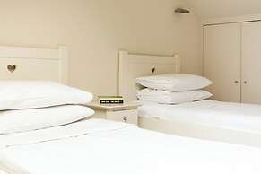 Clifton Hill by Onefinestay