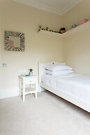 Clifton Hill by Onefinestay