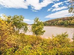 Tranquil Holiday Home With Private Garden