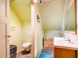 Tranquil Holiday Home With Private Garden