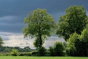 Thatched Barn With Beautiful View