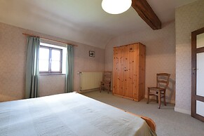 Cozy Weris Cottage Retreat