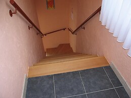 Renovated Farmhouse Quiet Location With Garden, Terrace, Ideal for Wal