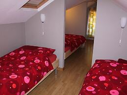 Renovated Farmhouse Quiet Location With Garden, Terrace, Ideal for Wal