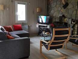 Peaceful Chalet in Transinne With Patio