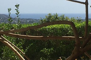 Belvilla by OYO Casa Kola