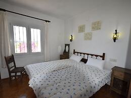 Belvilla by OYO Casa Kola