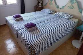 Belvilla by OYO Casa Kola