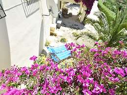 Belvilla by OYO Casa Kola