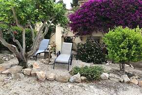 Belvilla by OYO Casa Kola