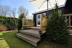 Chalet With Balcony in Veluwe