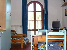 Farmhouse Living Amidst Vineyards