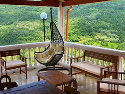 Nature Retreat in Testico