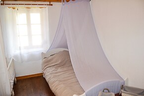 Hideaway in Villeneuve-d'allier