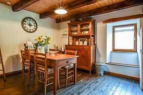 Hideaway in Villeneuve-d'allier