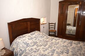 Hideaway in Villeneuve-d'allier