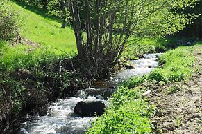 Hideaway in Villeneuve-d'allier