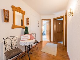 Beautiful Apartment in Langenfeld With Terrace